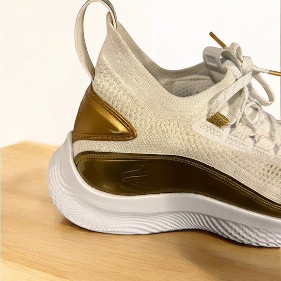 Curry Flow Under Armour Gold Blooded size 7 men - Picture 8 of 15